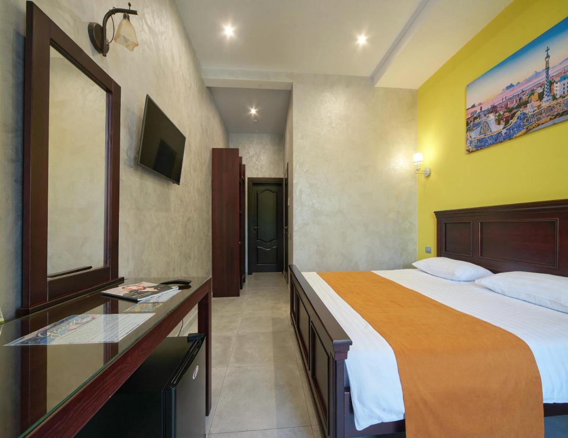 Gaudi Stylish Hotel Odessa Extérieur photo